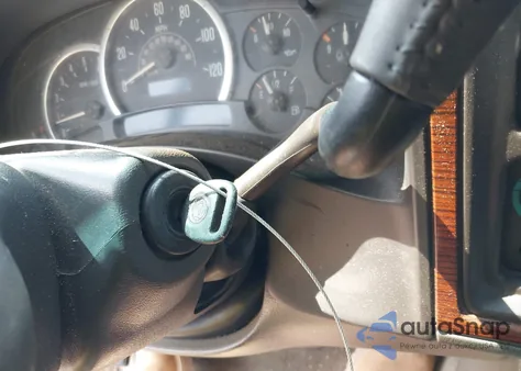 2004 Chevrolet Tahoe Ls из США, поврежденный, VIN 1GNEC13Z14R173340